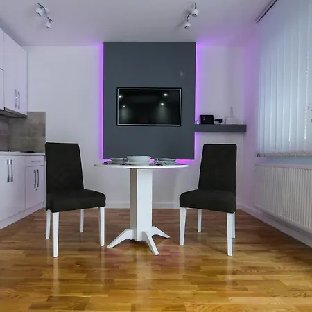 Manirosi 3 Apartman *